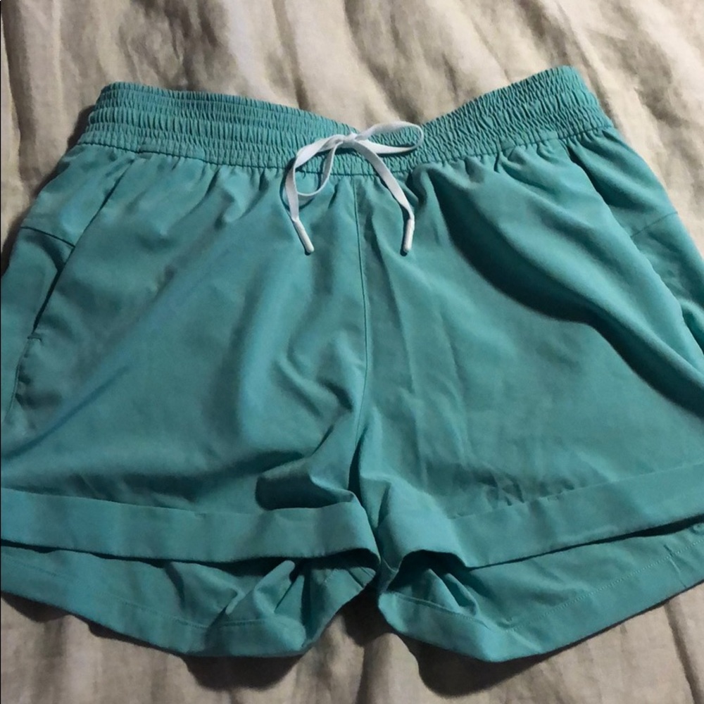 lululemon spring break away short - size 8